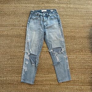 PacSun Ripped and Embroidered Mom Jeans!